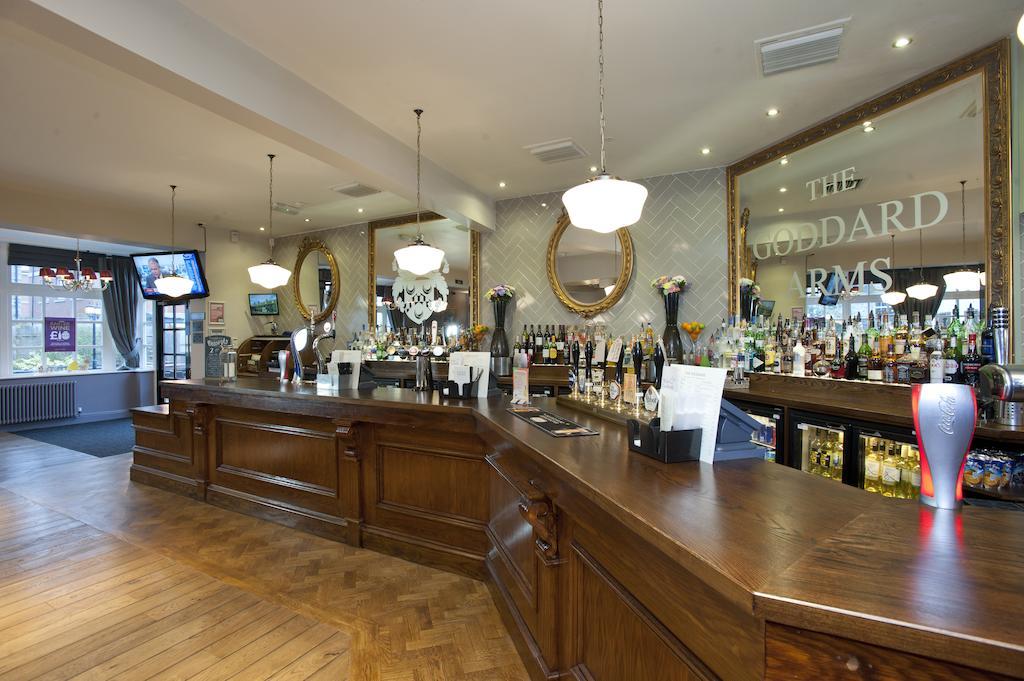 Hotel The Goddard Arms Swindon Exterior foto
