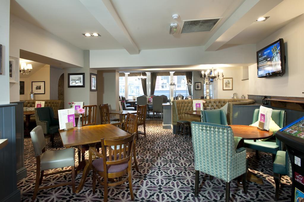 Hotel The Goddard Arms Swindon Exterior foto