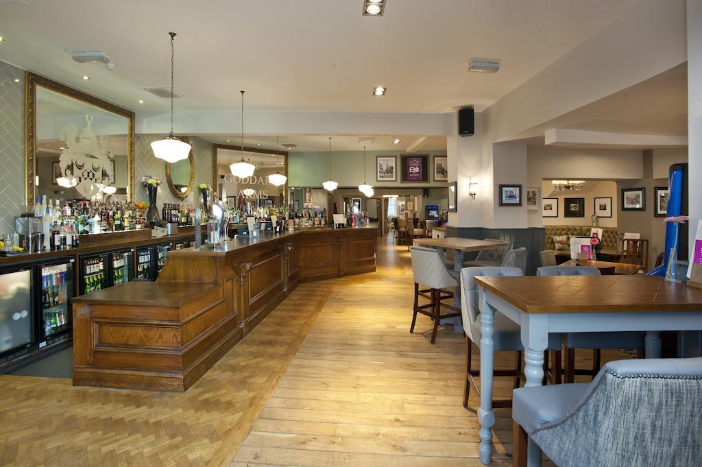 Hotel The Goddard Arms Swindon Exterior foto