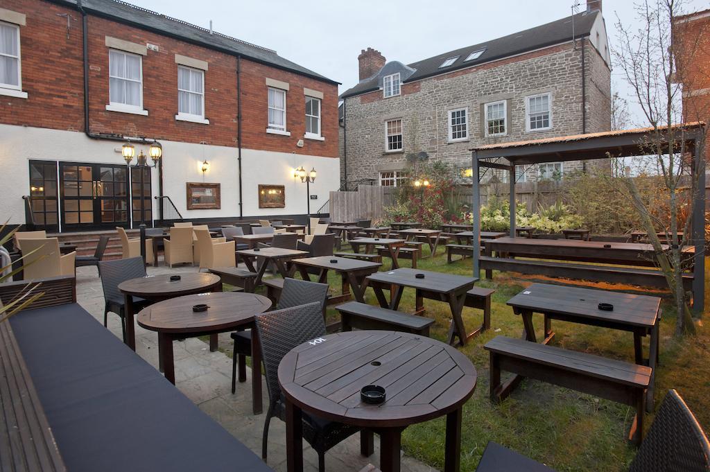 Hotel The Goddard Arms Swindon Exterior foto