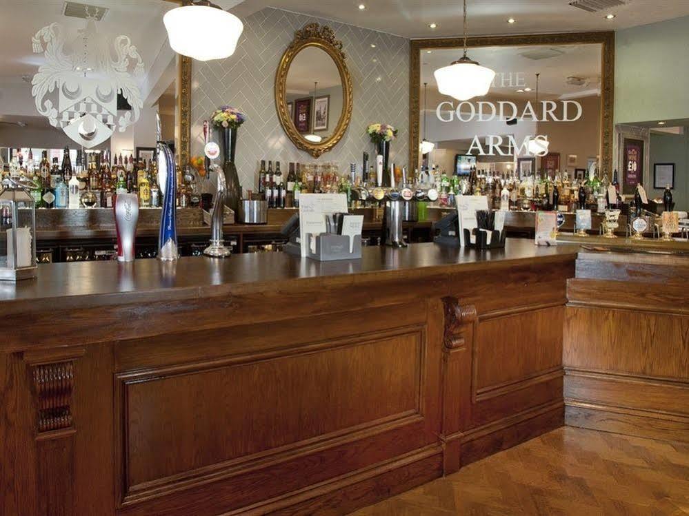 Hotel The Goddard Arms Swindon Exterior foto