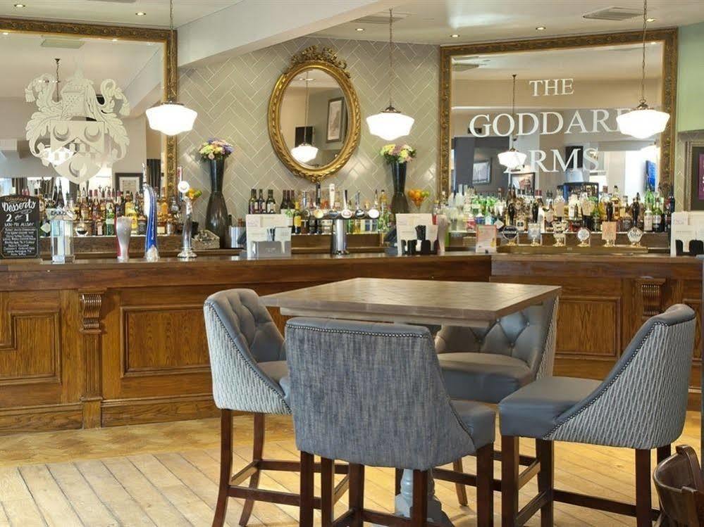 Hotel The Goddard Arms Swindon Exterior foto