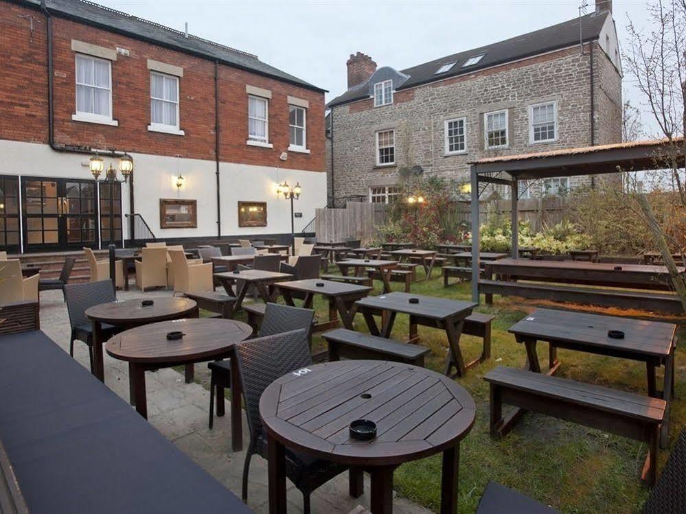 Hotel The Goddard Arms Swindon Exterior foto